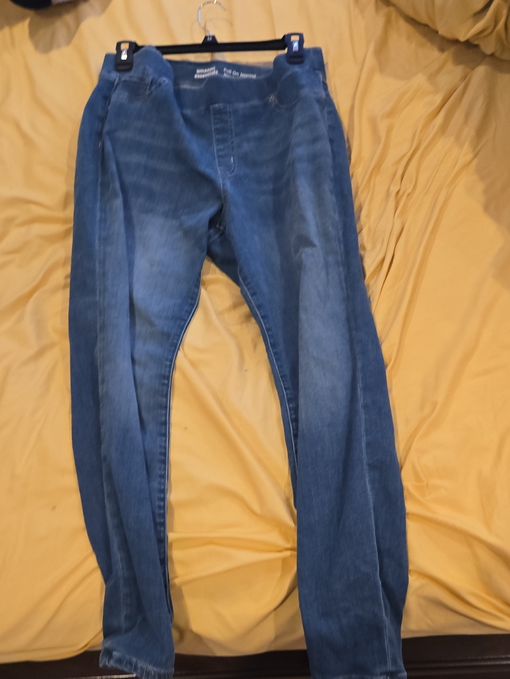 Amazon Essentials Women’s Slim Straight Mid Blue Pull On Jeggings